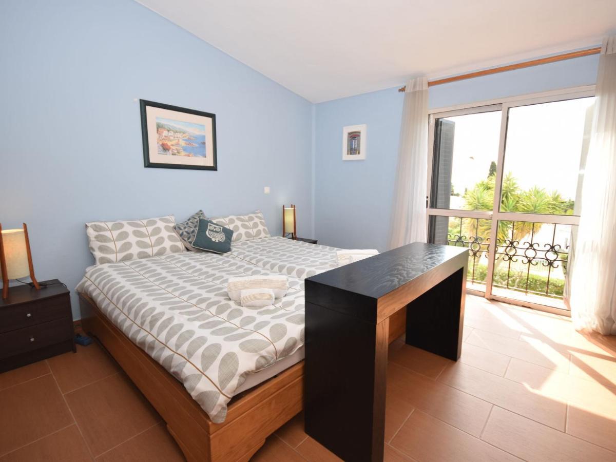 Attractive Apartment In Albufeira With Sea View Eksteriør bilde